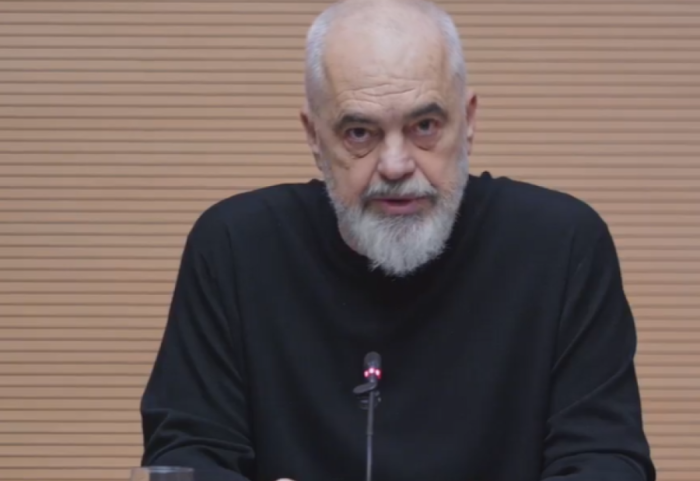 Përmbytjet, Rama në Komitetin e Emergjencave: Shiu nuk ndalet me shpifje as me protesta