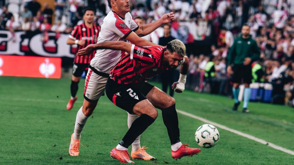 Akhmat Grozny i dashuruar me shqiptarët, mesfushori kuqezi transferohet në Rusi