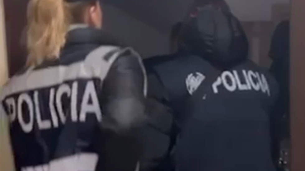 Nga Kolumbia në Elbasan për prostitucion, kapen 3 vajzat e reja