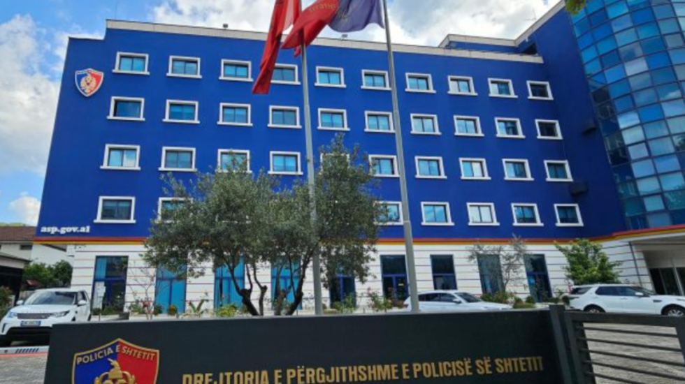 Drejtonte grupin kriminal për kultivim narkotikësh në Shqipëri, arrestohet në Emiratet Arabe