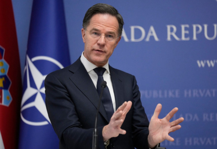 NATO vendos sistem shtesë mbrojtës Patriot në Turqi, Macron: Lufta nuk është e jona