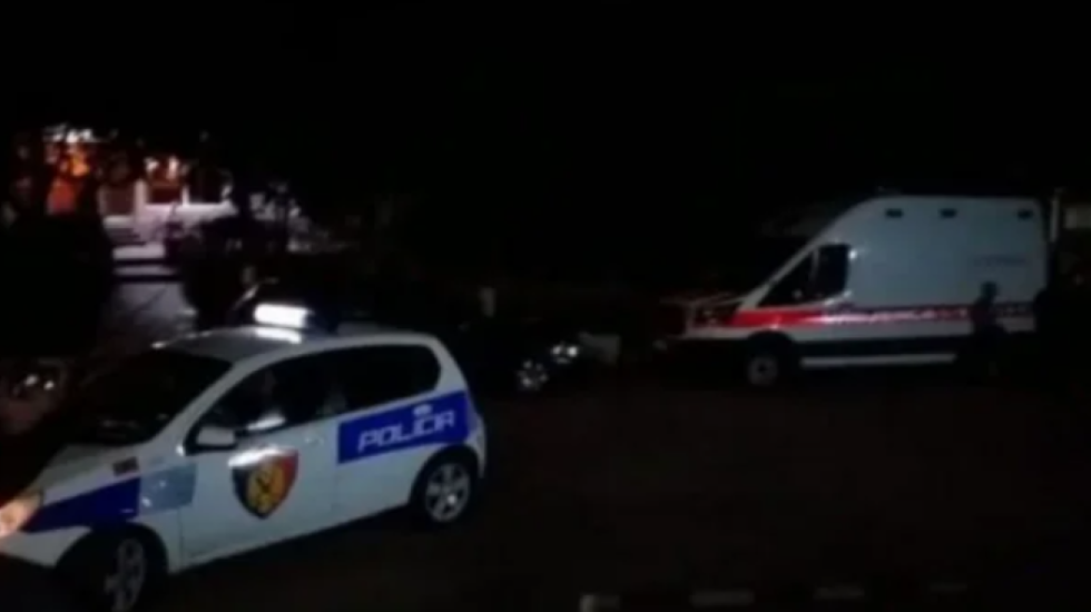 Aksident në Shijak, makina përplas për vdekje të moshuarin