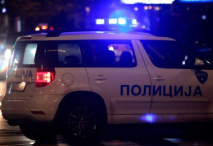 E rëndë në Maqedoninë e Veriut, djali vret nënën me thikë