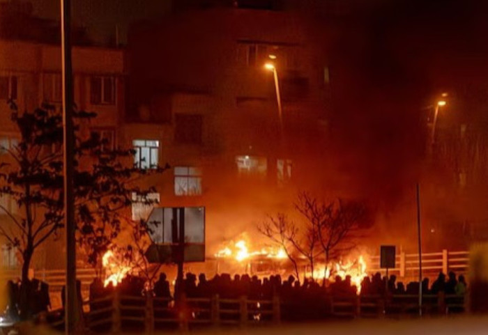 Alarmi i mediave: 12 mijë viktima nga protesta në Iran