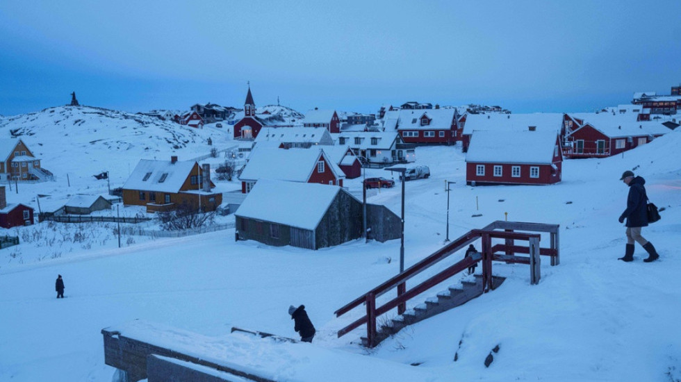 “Lufta” për “akullin” e botës, si po rritet vlera e Groenlandës
