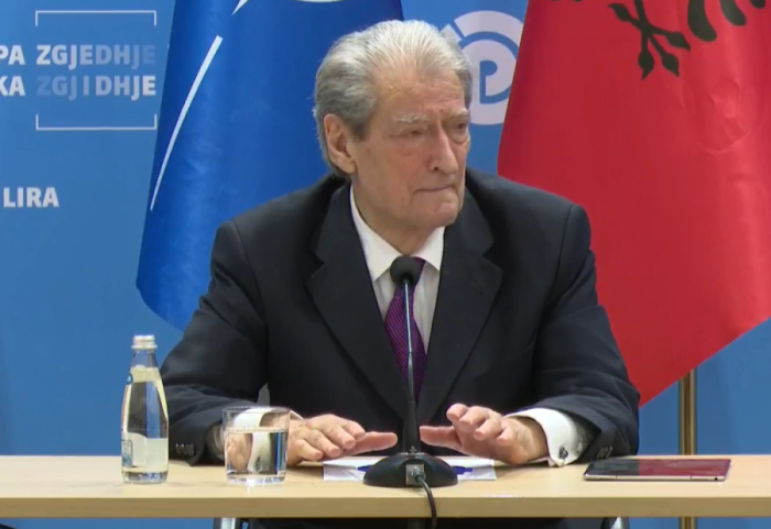 “Balluku vodhi popullin dhe mbrohet nga Rama”, Berisha: Diktatura e bandave po vret shpresën