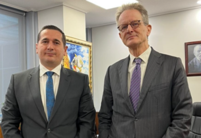 Ambasadori i Holandës shkon në SPAK: Rikonfirmojmë mbështetjen tonë