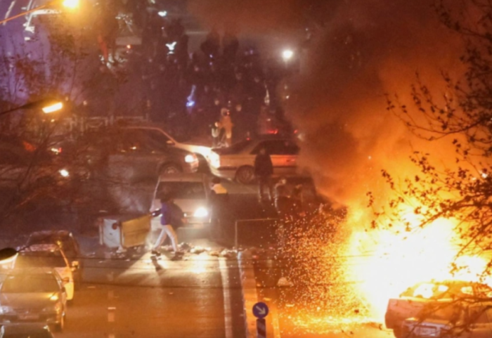 Pazar me vdekjen në Iran, regjimi kërkon deri në 7.000 dollarë për të nxjerrë trupat nga morgu