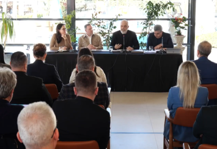 Rama u vendos target kryebashkiakëve: 1 mijë investime në ‘Paketën e Maleve’ ose nuk rikandidoni