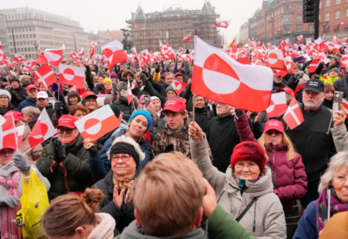 Zbulim tronditës nga Uashingtoni: SHBA gati të ofrojë 700 miliardë dollarë për blerjen e Groenlandës