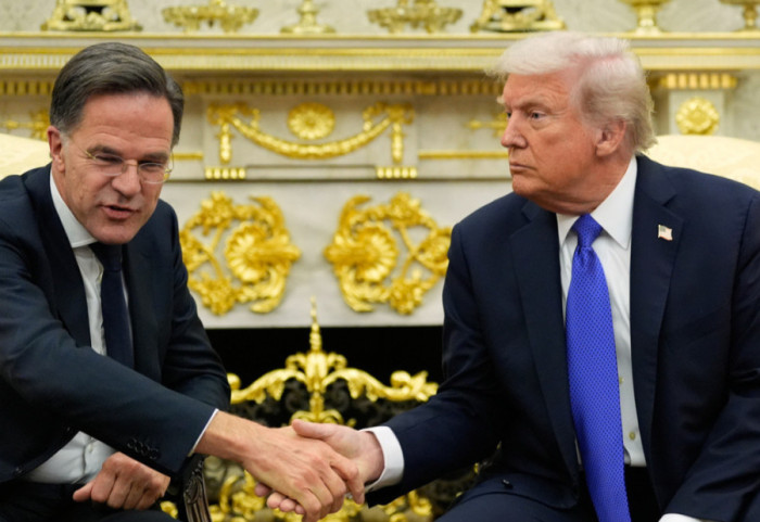 Rutte flet me Trump-in për Groenlandën: Mezi pres ta takoj