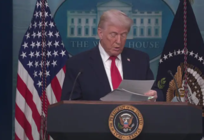 Donald Trump në konferencë të papritur nga Shtëpia e Bardhë mes tensioneve me BE