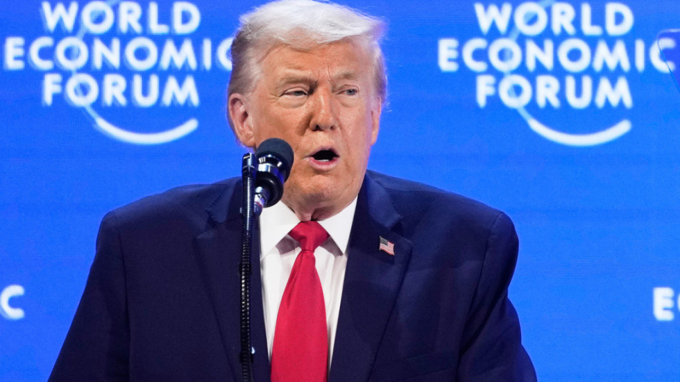 Trump përjashton pushtimin, kërkon negociata për blerjen e Groenlandës: Do ndërtojmë aty ‘Kupolën e Artë’!