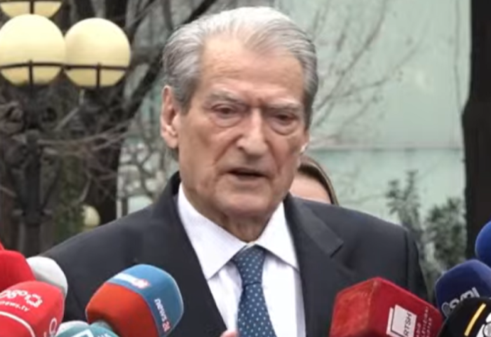 “Sazanin e ofrova dhe unë”, Sali Berisha: Bëra projekt me Berlusconin
