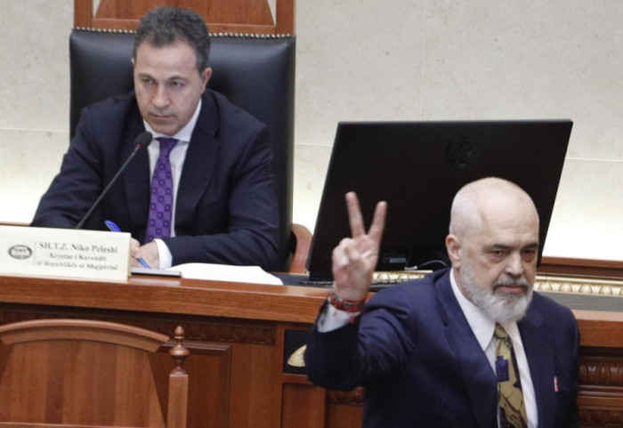 “Me dorën tuaj do votoni për mua”, Rama - opozitës: Unë do jem krah Trumpit në Shtëpinë e Bardhë