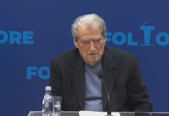 Berisha me të rinjtë e FRPD: Rama ka kthyer AKSHI-n në kopsht privat, gjithçka përfundon te Balluku