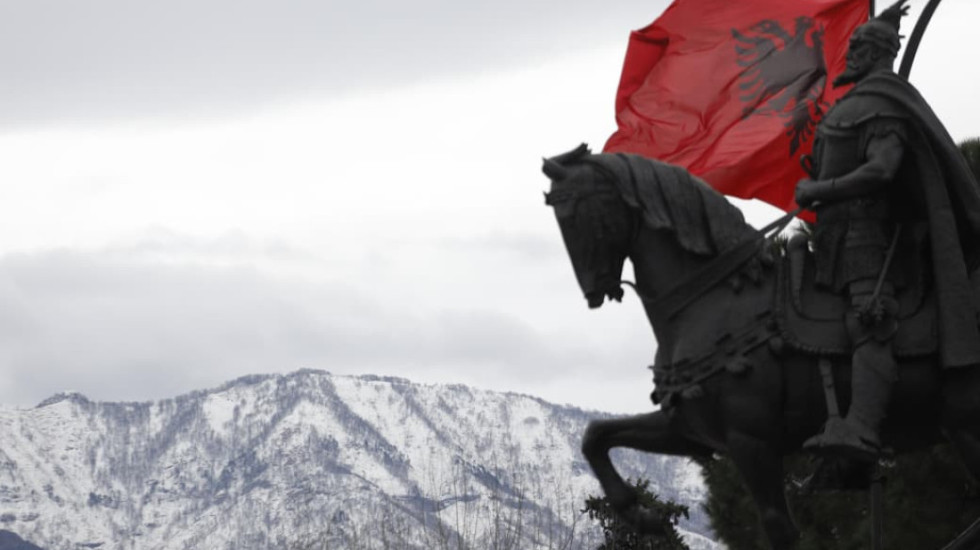 Kthehen reshjet në të gjithë vendin, rrezik nga vërshimet dhe rënia e gurëve në qarkun e Shkodrës