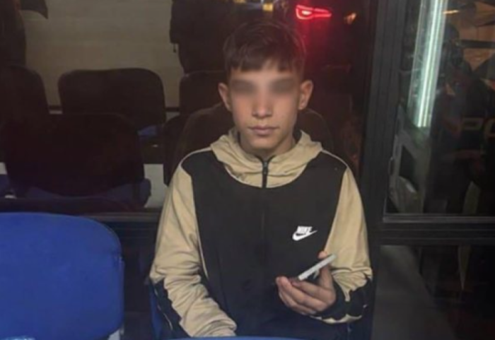 Ndalimi i të miturit në protestë, policia: Na gjuajti me gurë, nuk ka qenë asnjë moment në dhomë izolimi