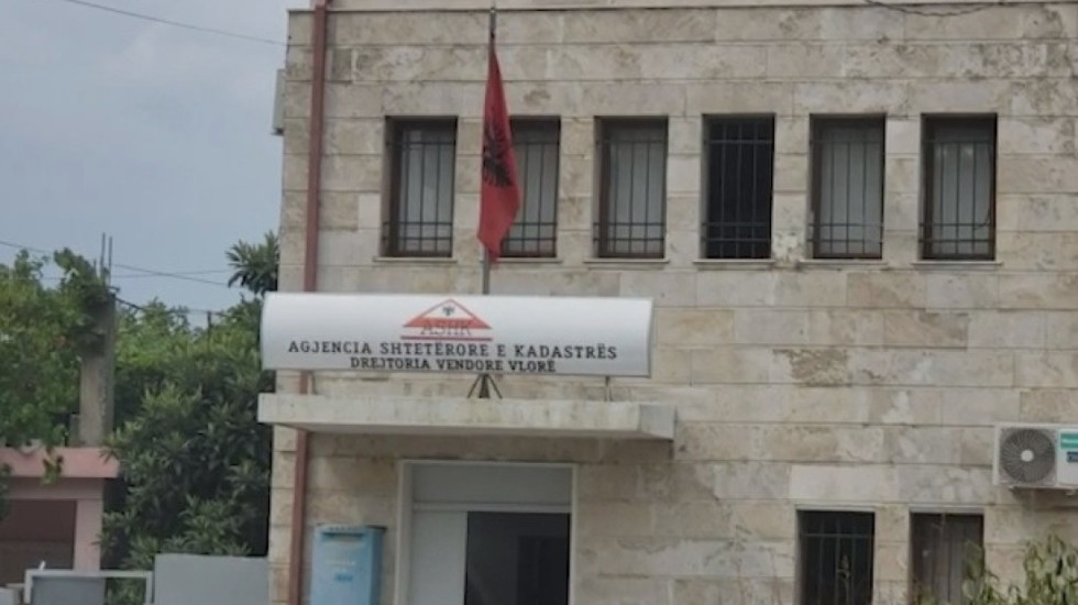 Jepnin dorëheqjen drejtorët, Kadastra e Vlorës zhvendoset në Tiranë