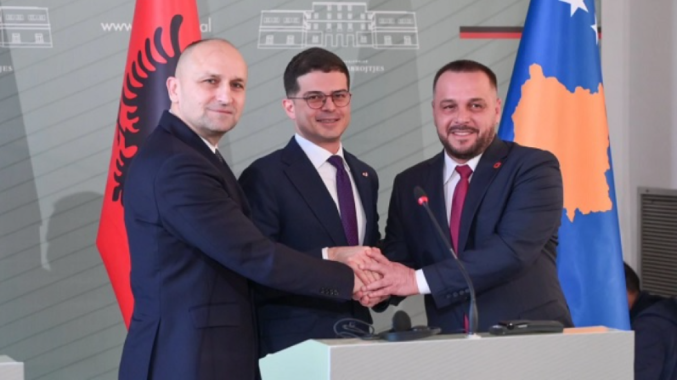 Aleanca ushtarake me Kosovën dhe Kroacinë, Vengu: I kemi dërguar ftesë edhe Serbisë