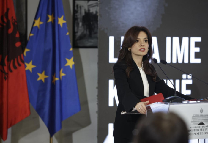 Kadare, ambasadori shpirtëror i Shqipërisë në botë, përkujtohet 90-vjetori i lindjes