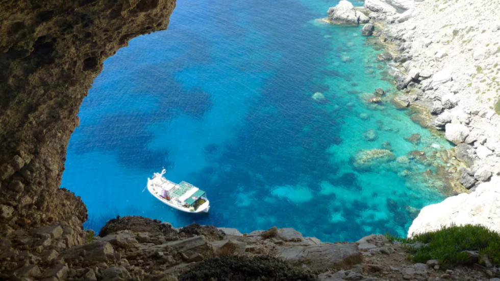 A do të jetonit në këtë ishull në Greqi? Ofrojnë 500 euro bonus në muaj nëse zhvendoseni aty