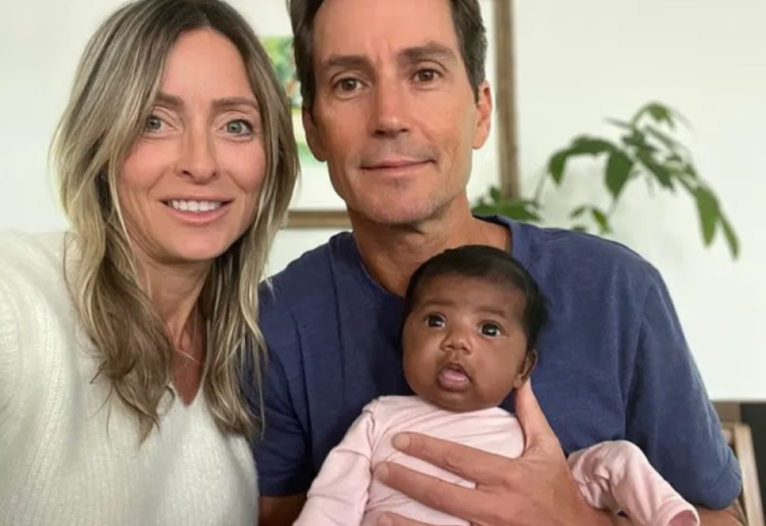 Çifti padit klinikën e fertilizimit: Fëmija nuk ka asnjë lidhje biologjike me ne