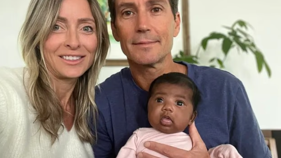 Çifti padit klinikën e fertilizimit: Fëmija nuk ka asnjë lidhje biologjike me ne