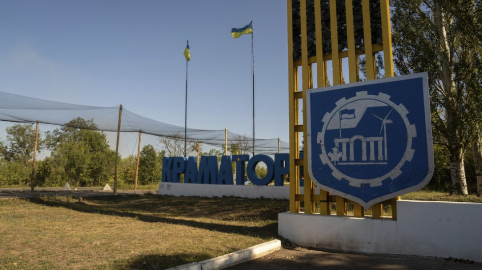 Ukrainasit kapin dronët rusë me ... rrjeta peshkimi