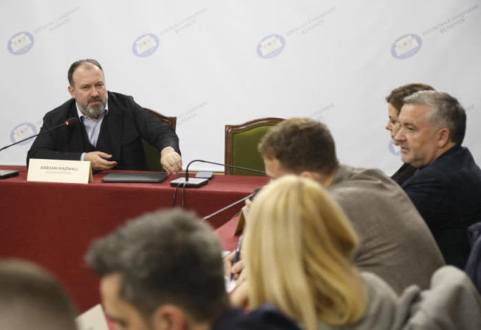 Komisioni i reformës zgjedhore, skadon afati për opozitën. Mazniku: Do i paraqesim seancës ndryshimet