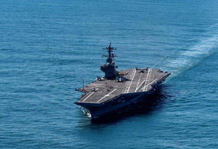 Rrëzohet droni Iranian, iu afrua një aeroplanmbajtëseje amerikane