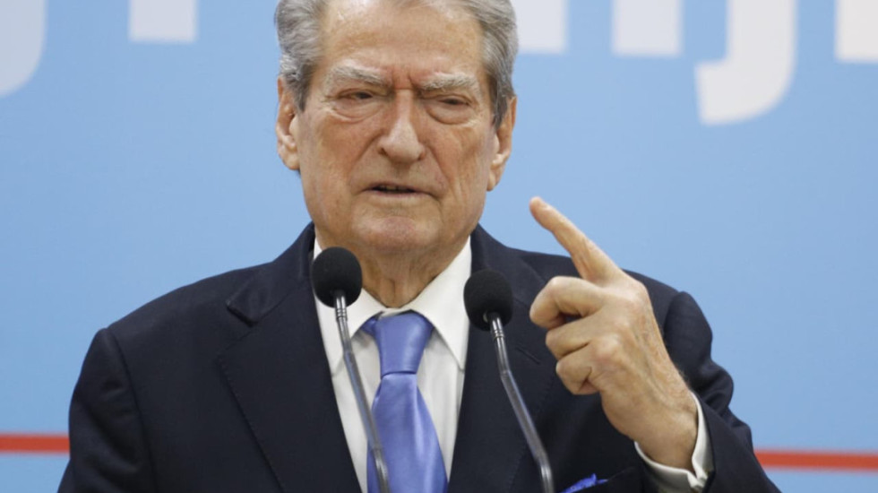 "Kryengritje paqësore në 10 shkurt", Berisha: Peleshi censuroi mesazhin e DASH