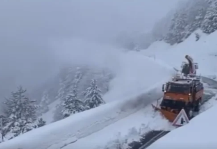 Rrezik ortekësh, bllokohet aksi Qafë Thore–Theth