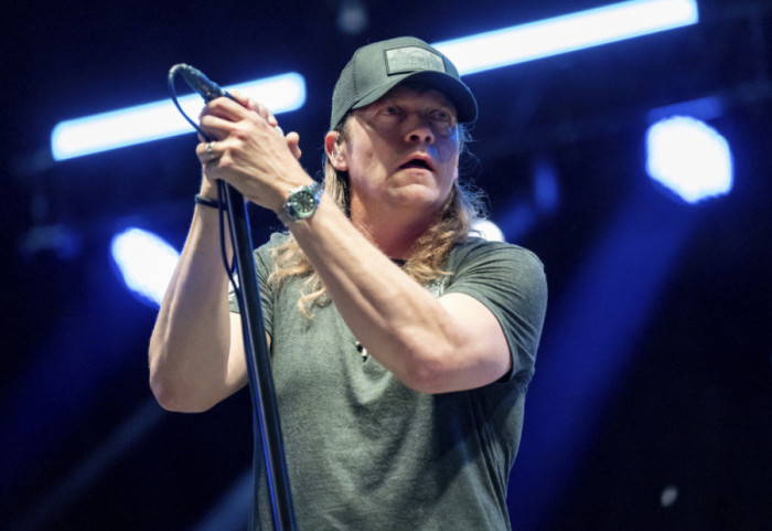 Bota e muzikës rock në zi, shuhet një tjetër legjendë