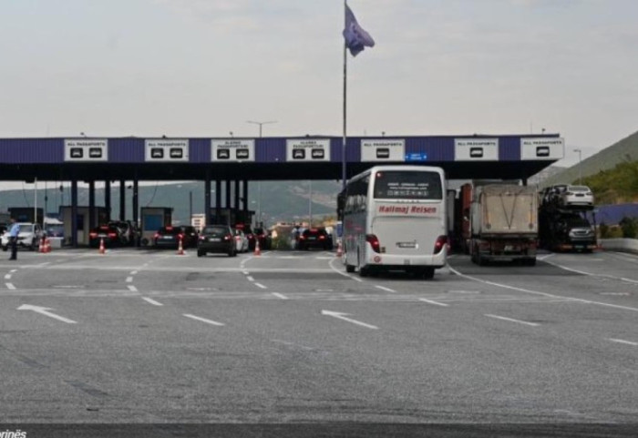 Fluks i lartë në Morinë, 3 mijë qytetarë nga Kosova hynë në Shqipëri këtë fundjavë