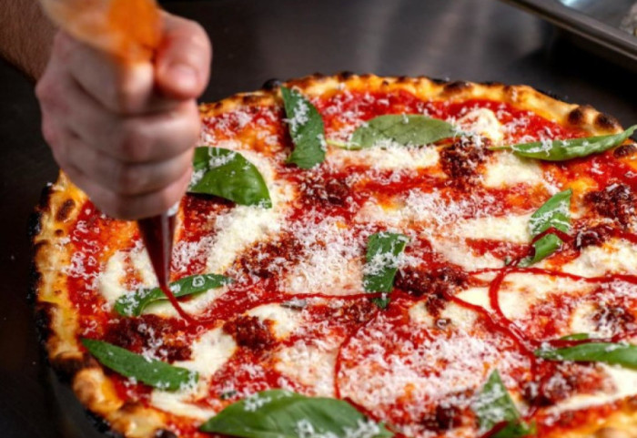 Zbulohet ku bëhet pica më e mirë për vitin 2026, nuk është Italia