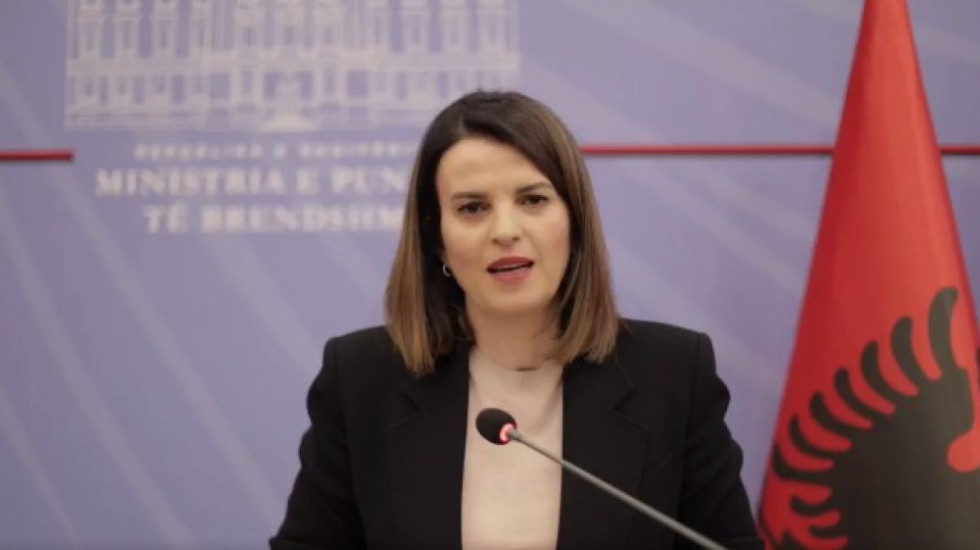 “Skenarë imagjinarë të një revolte popullore”, akuza e Koçiut: Politika kriminale përdori të miturit për molotovët