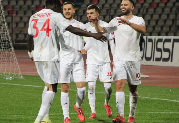 Partizani fitore me “dorë në zemër” në Elbasan, Kërnaja: Duhet të mbyllej 4 me 0 që në pjesën e parë