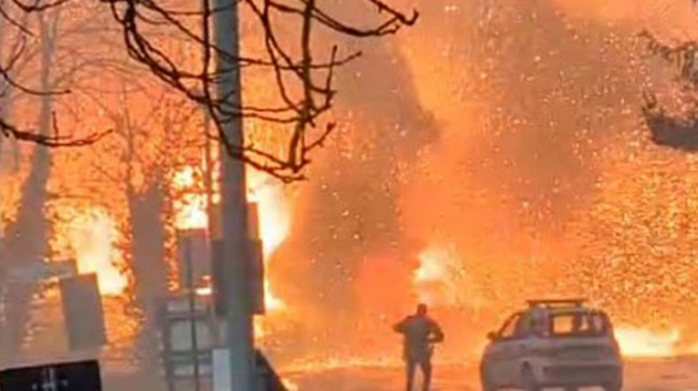 Shpërthen kamioni me bombola oksigjeni, plagosen dy nëna me fëmijët e tyre