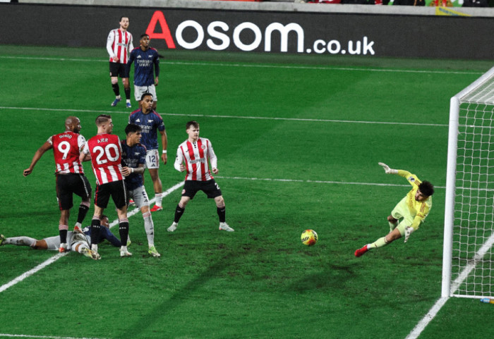Arsenal ngec me Brentford, rihapet gara për titullin në Premier League