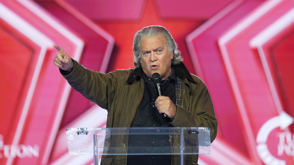 Të "rrëzonte" Papa Fraçeskun, CNN zbulon bisedën e Bannon me Epstein