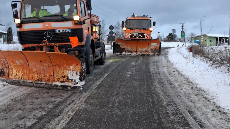 Reshje bore në veri e juglindje, ARRSH apel shoferëve për ngricat