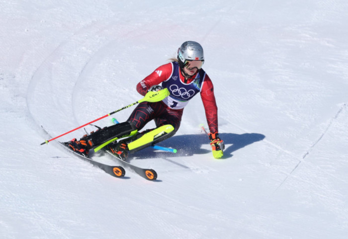 Lara Colturi renditet e teta në Suedi