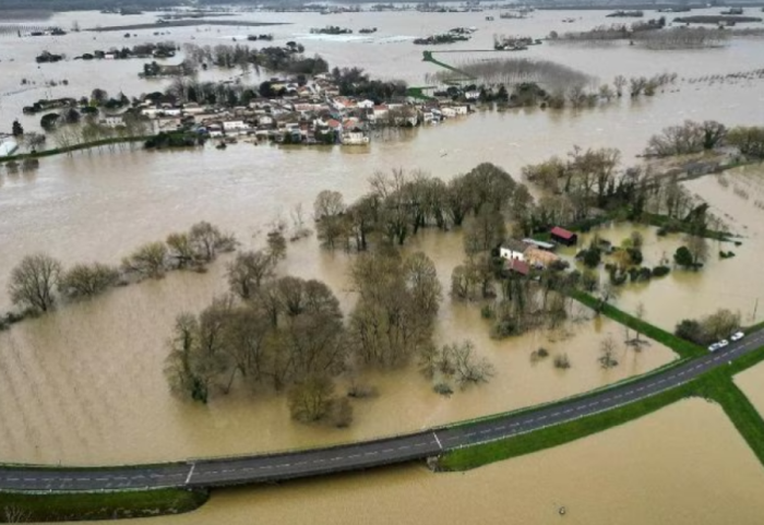 Rekord që nga viti 1959, Franca nën ujë pas 35 ditësh reshje të pandërprera