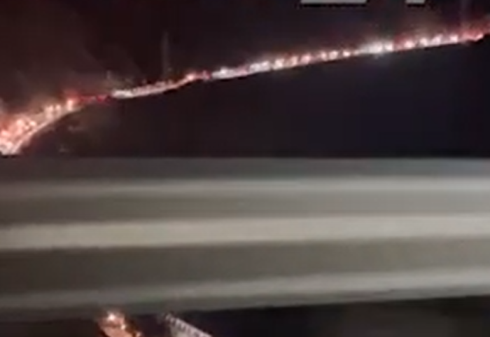 Paralizohen akset në juglindje, radhë kilometrike drejt Tiranës