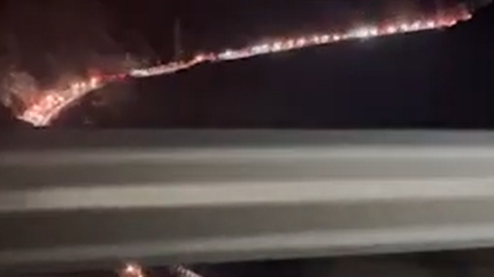 Paralizohen akset në juglindje, radhë kilometrike drejt Tiranës