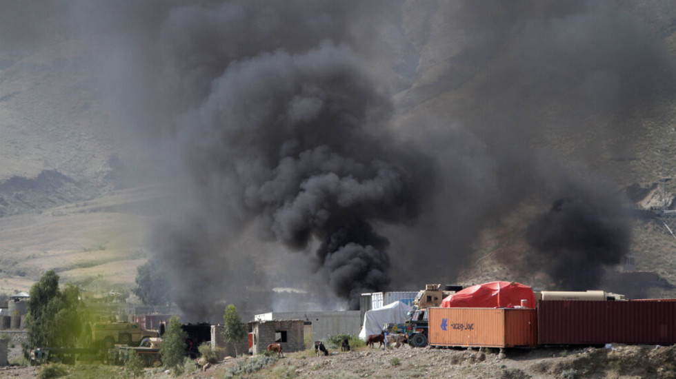 Konflikti gati të shpërthejë, talebanët sulmojnë bazat ushtarake të Pakistanit