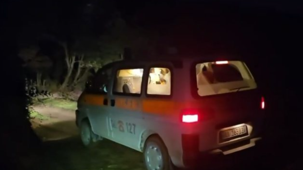 Shpëtohet 22-vjeçari i bllokuar në Kanioni i Osumit, vijojnë kërkimet për 45-vjeçarin