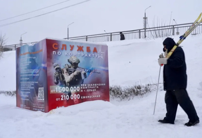 Katër vjet luftë në Ukrainë, Rusia po i ndjen efektet