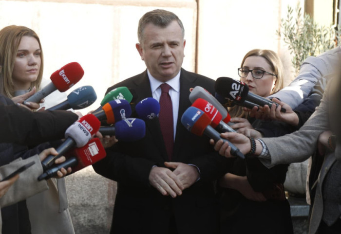 “Jo arrestimit të Ballukut”, Balla argumenton qëndrimin e PS: Pezullimi, i mjaftueshëm